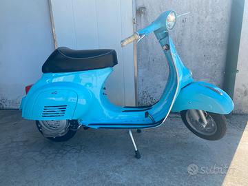 Vespa 50R