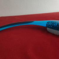 SPAZZOLA DA BAGNO E DOCCIA ricurva (cm40)