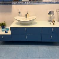 Mobile bagno con lavabo incluso