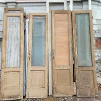 vecchie porte e porte finestre