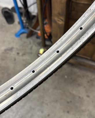 Cerchi stretti 28 alluminio