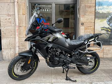 CF Moto 800 Mt Explore Gem Black
