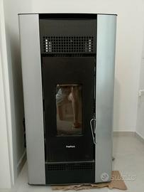 Stufa a pellet FreePoint Joy Airtight 12.5 kw