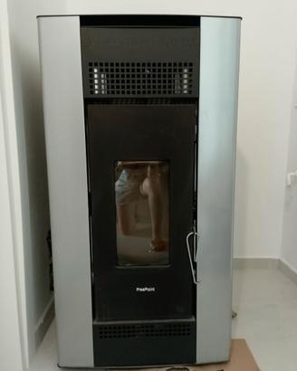 Stufa a pellet FreePoint Joy Airtight 12.5 kw