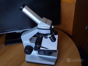 Microscopio Bresser Biolux 40x-1024x con Custodia
