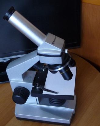 Microscopio Bresser Biolux 40x-1024x con Custodia