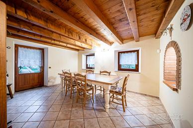 VILLA SINGOLA A BADIA CALAVENA