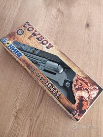 pistola giocattolo in metallo 