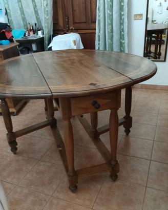 tavolo in massello fatto a mano 