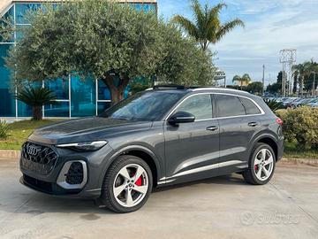 Audi Q5 Sline quattro T-Stock prezzo