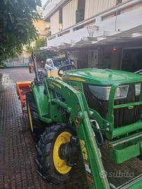 john deere 3038E 4x4 - anno 2021 -850h di lavoro
