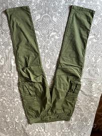 Pantaloni cargo
