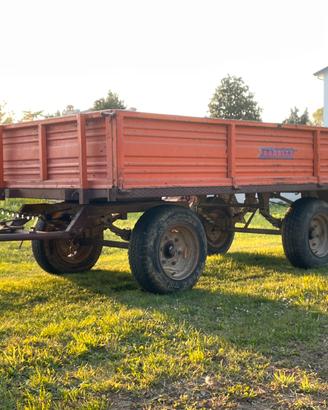 Rimorchio agricolo F.lli Pradella Targato