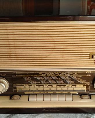 Radio a valvole tedesca Graetz, modello Melodia