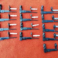 13 Ferma persiane ad omino con riscontro