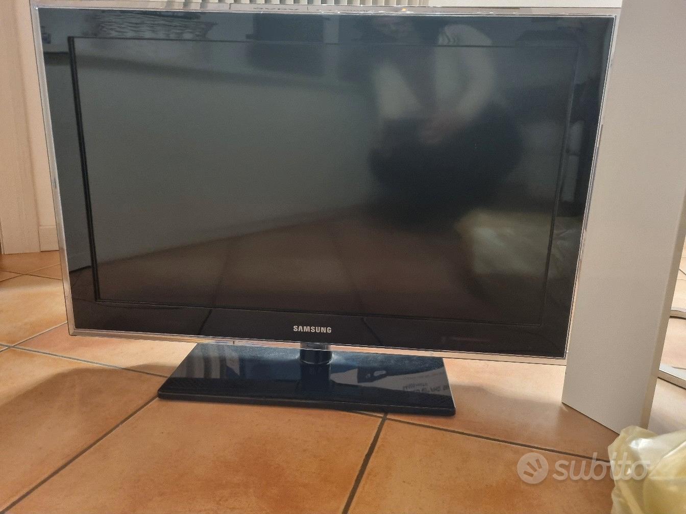 Tv Samsung Smart 32 Pollici UE32T5370AU - Audio/Video In vendita a Roma