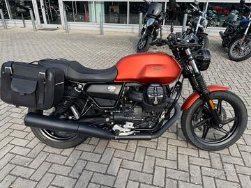 Moto Guzzi V7 IV UNICO PROPRIETARIO