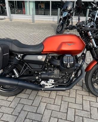Moto Guzzi V7 IV UNICO PROPRIETARIO
