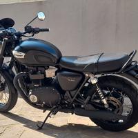 TRIUMPH BONNEVILLE T100 BLACK MATT