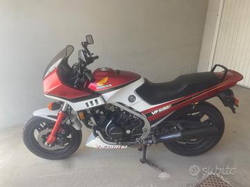 HONDA VF500F
