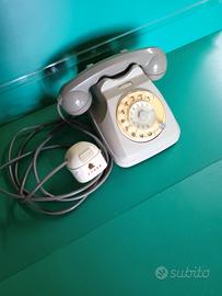 Vecchio telefono 