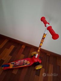 Monopattino Cars