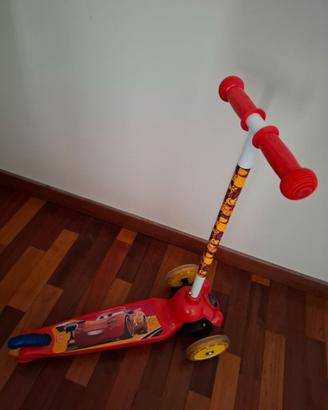 Monopattino Cars