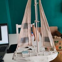 Barca a vela decorativa in legno stile marinaro 