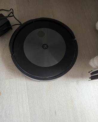 Robot  rombaj7