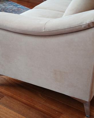  due divani, nuovi mai usati