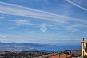 2 LOCALI A TRINITÀ D'AGULTU E VIGNOLA
