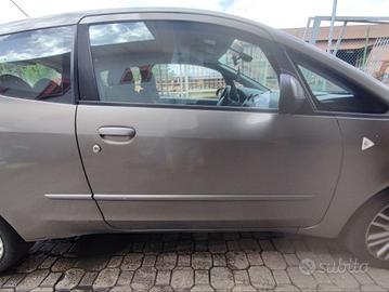 PORTA DESTRA PER MITSUBISHI COLT Z30 ANNO 2009