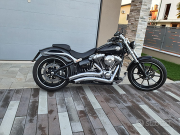 Harley-Davidson Breakout