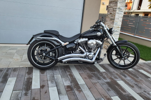 Harley Davidson Breakout