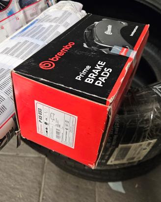 pasticche freni brembo P 65 033 porsche macan