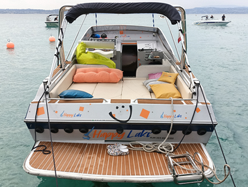 Motoscafo con eventuale posto ed eventuale licenza