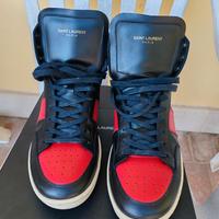 Snickers Saint Laurent 