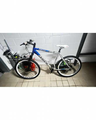 mountain bike Trek 4300