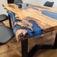 ✨ Tavoli artigianali in legno e resina ✨