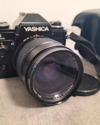 YASHICA FX-D Quartz 35mm
