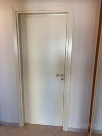 Porte laccate in legno
