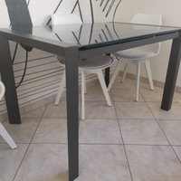 Tavolo da Pranzo in vetro "Tomasucci Valla"