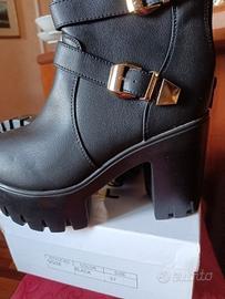 Tronchetti donna colore nero n.37