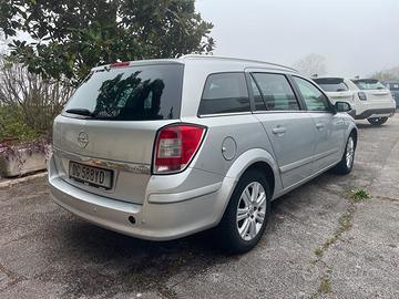 Opel Astra 1.7 cdti Cosmo