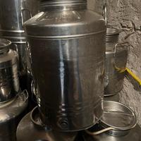 Contenitori per olio