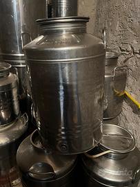 Contenitori per olio