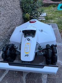 Robot tagliaerba auotnomo