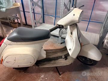 Vespa Piaggio 50 CC Mod. Speedmaic 89