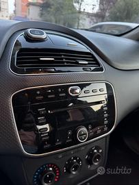 autoradio originale fiat punto evo