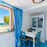 Casetta antica x 2 a10 metri dalla spiaggia Ostuni